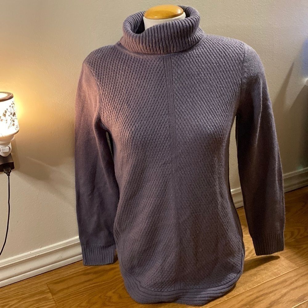 Cleo Petites Women's Purple Long Sleeved Knit  Look Sweater (Size Medium)